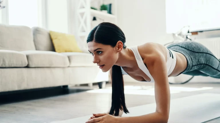 วิธีออกกำลังกายง่ายๆ ที่ทำได้ที่บ้าน